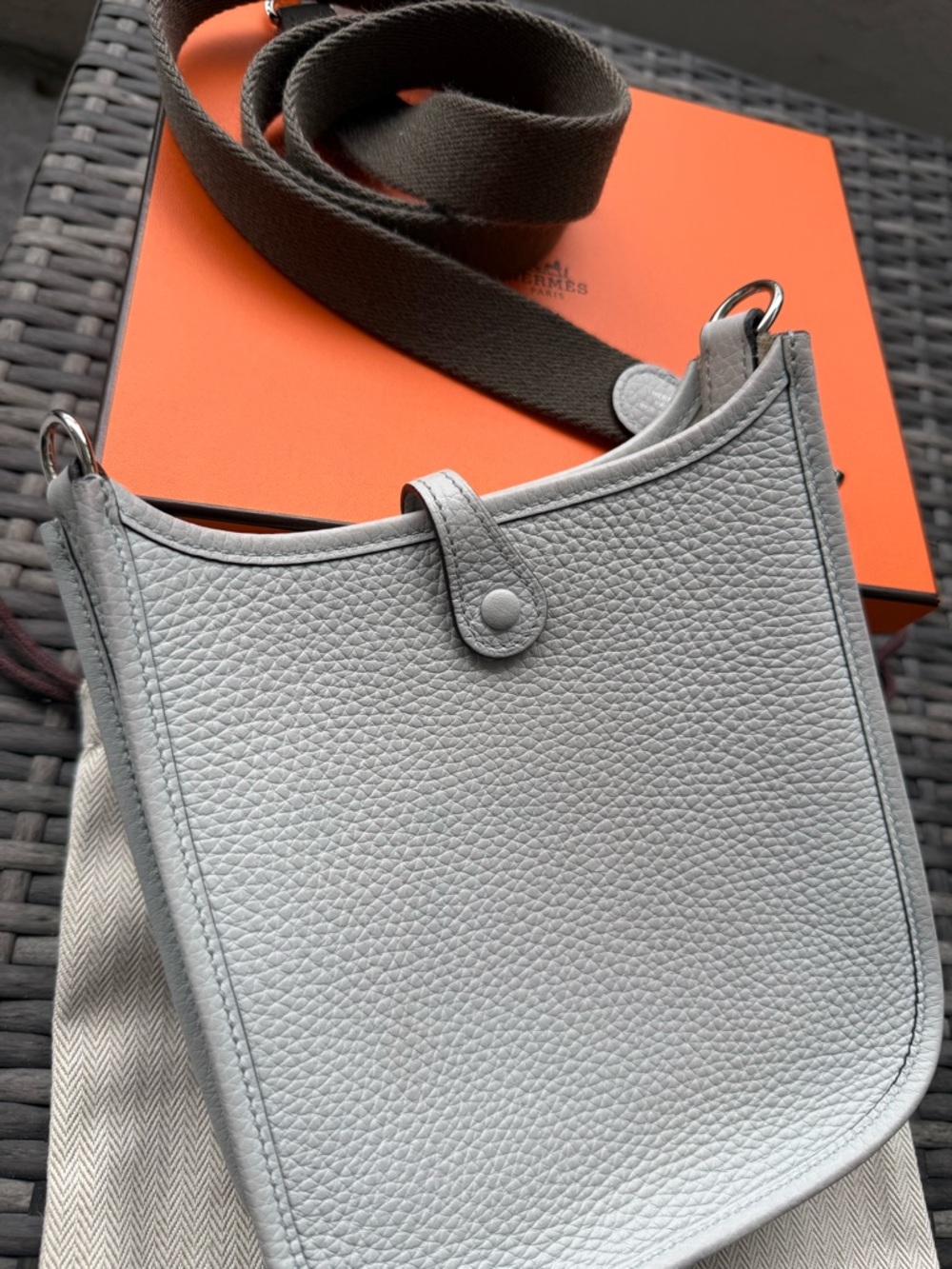 HERMÈS Mini Evelyne Amazone TPM 16 Bleu Pale & Gris Etain Full Set Receipt Copy - Picture 12 of 14